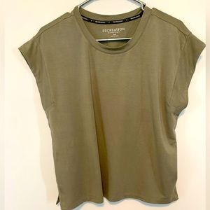 Thread & supply tee shirt size small